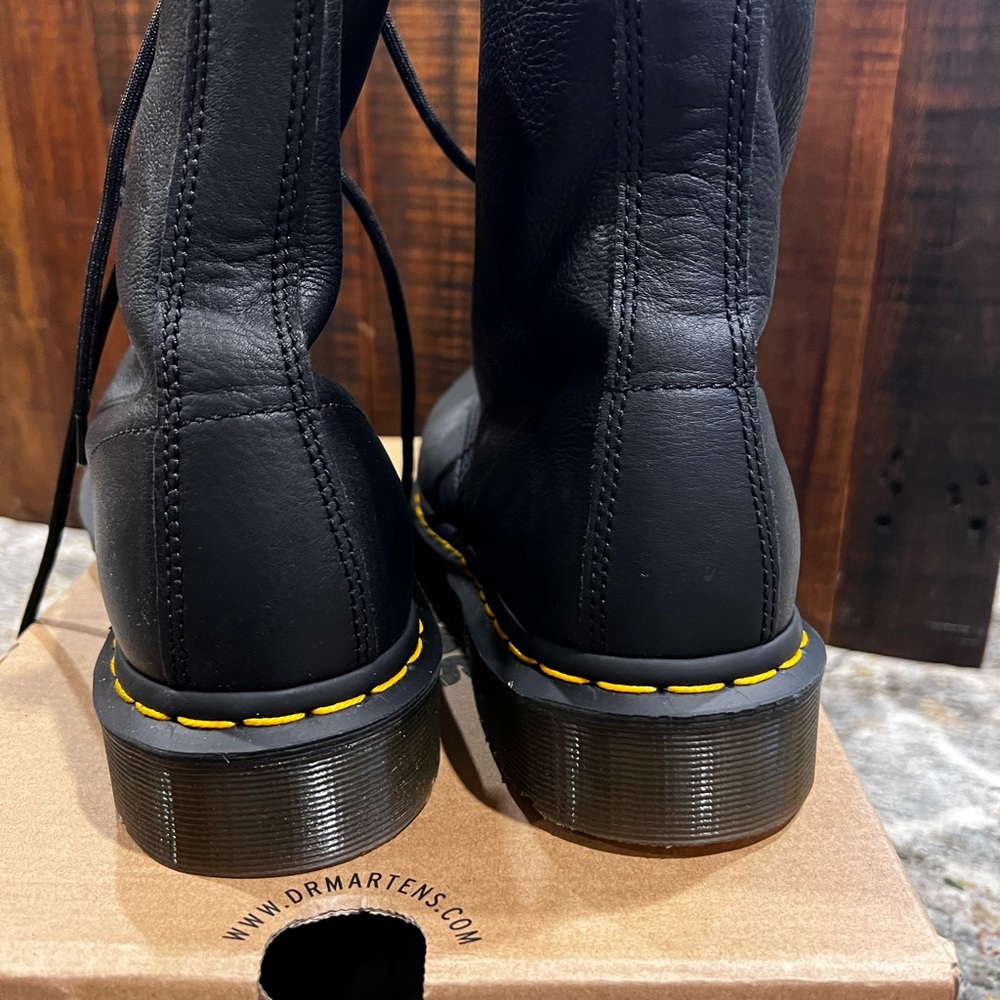 Dr. Martens 1460 Pascal